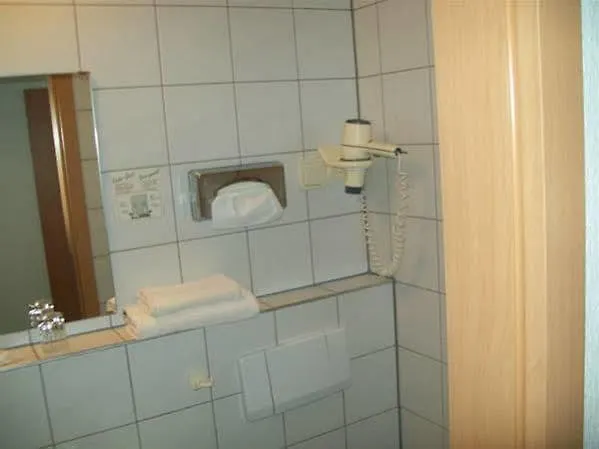 Bp24 Hotel 2*